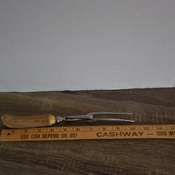 Vintage Carving Fork - Picture 4 of 4